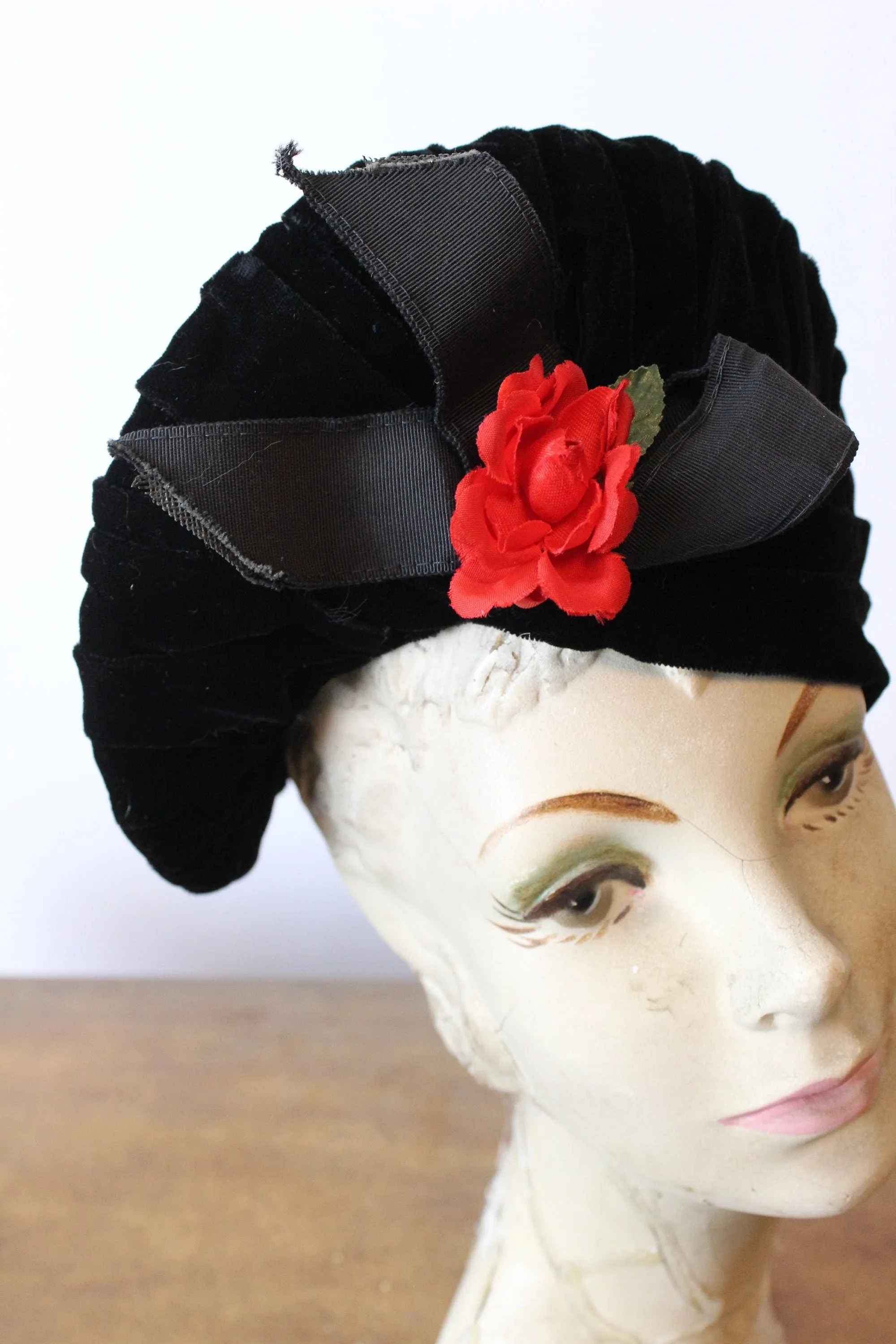 1940s TALL BRIM velvet hat | new fall