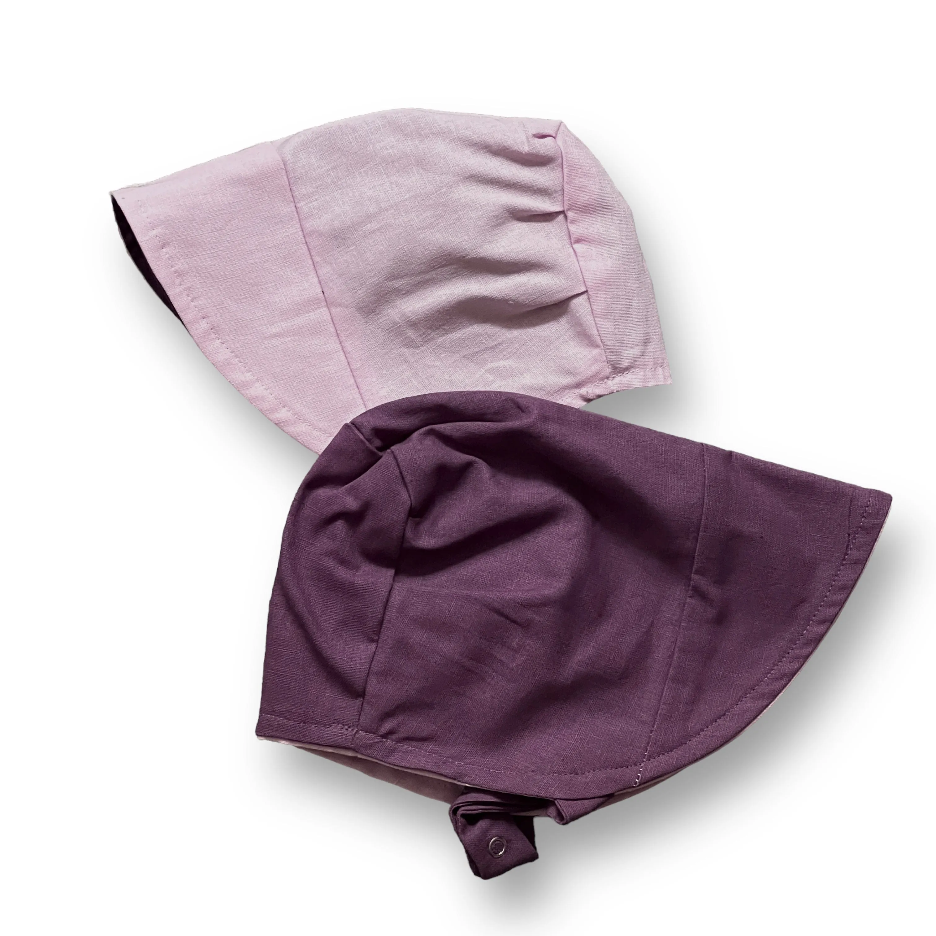 Bonnet in Grape Twist Linen