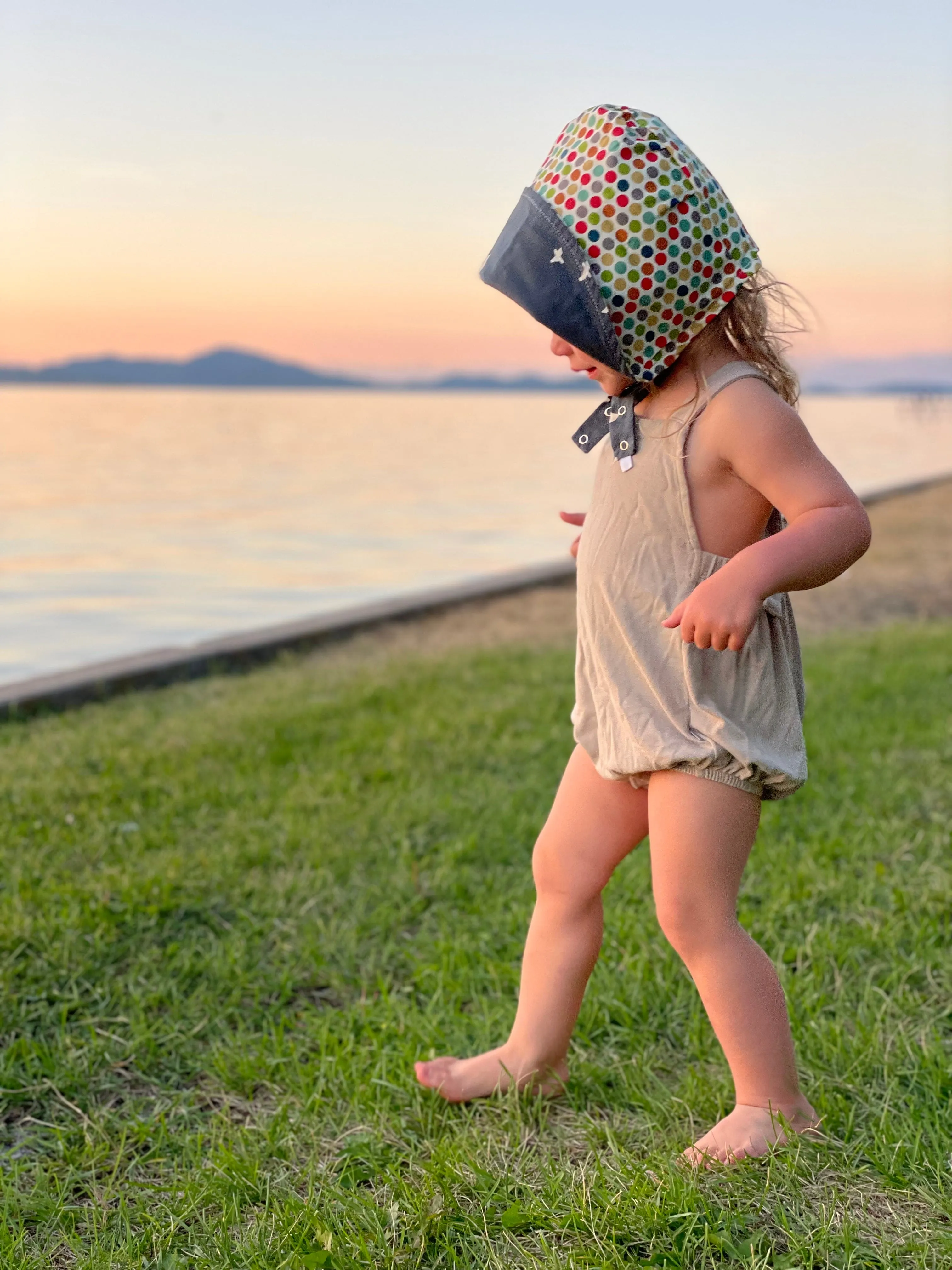 Bonnet in Organic Dotted Flight