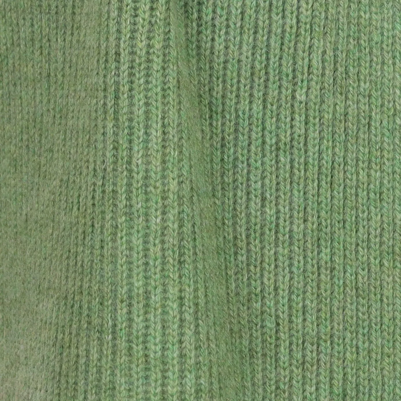 Brand New Scottish Pear Green Rib Cashmere Scarf