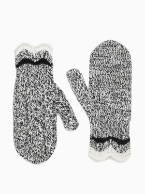 Cable knit merino wool mittens