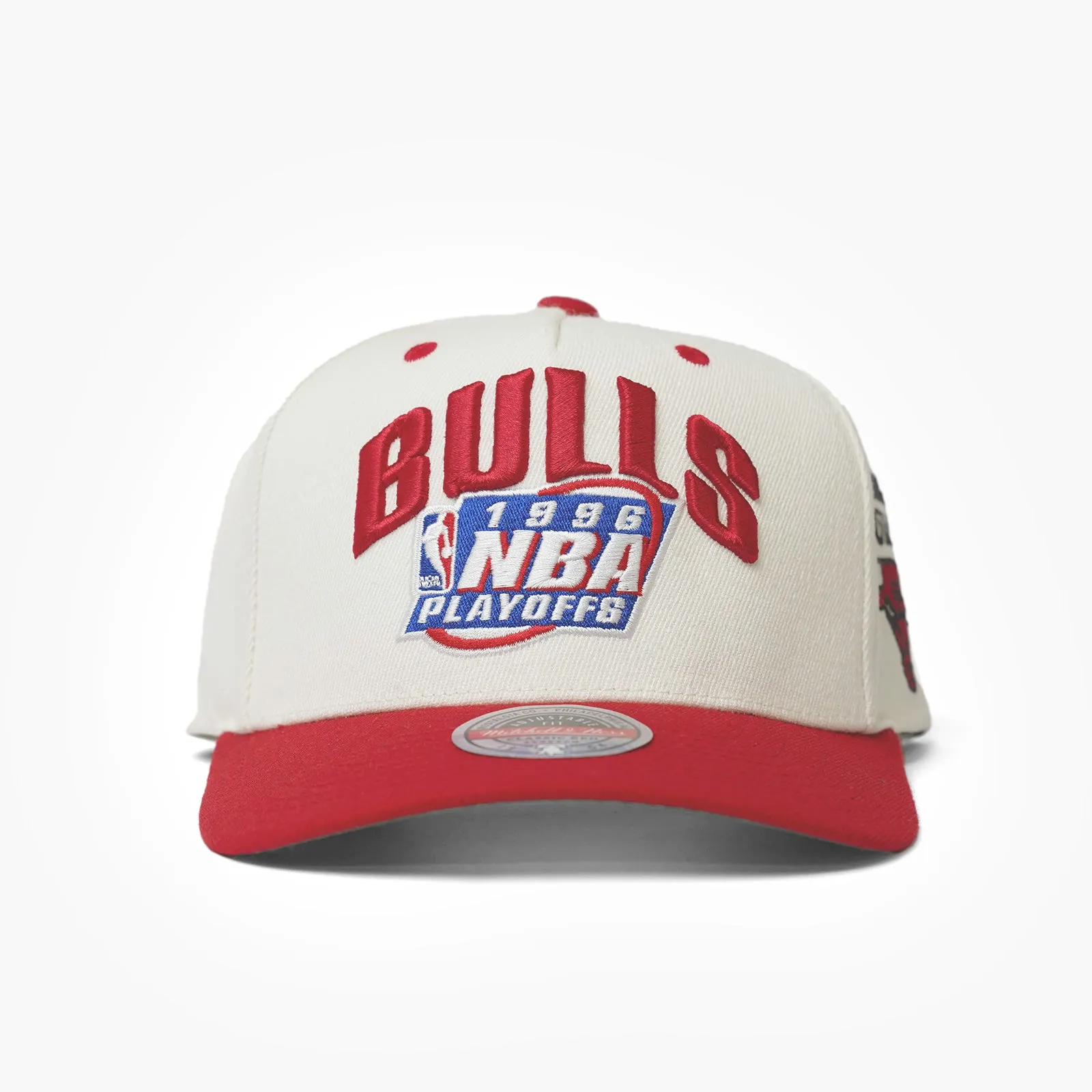 Chicago Bulls 1996 Playoffs Classic Redline Snapback - Off White