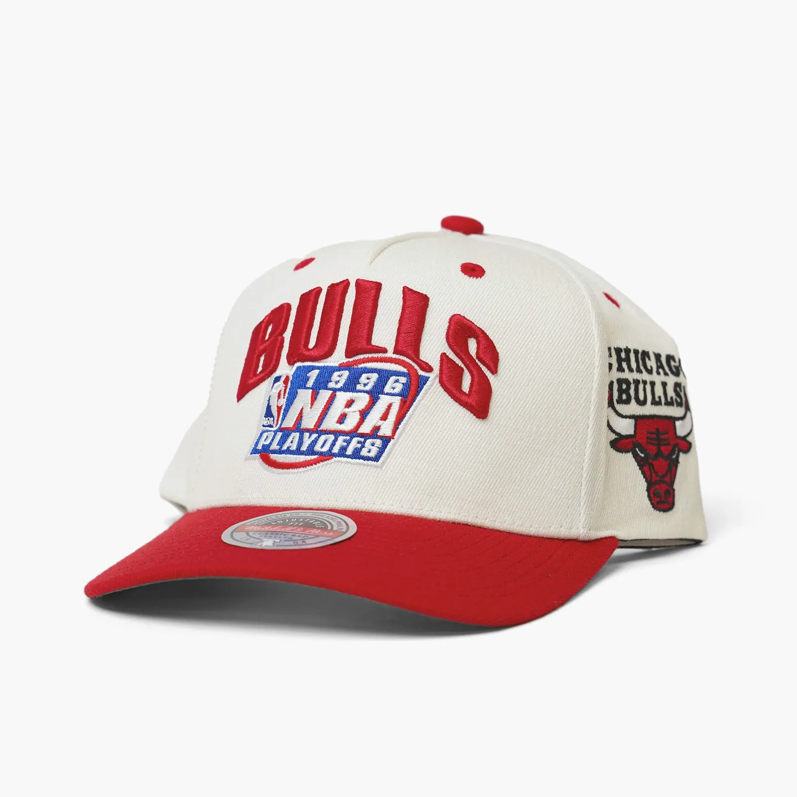 Chicago Bulls 1996 Playoffs Classic Redline Snapback - Off White