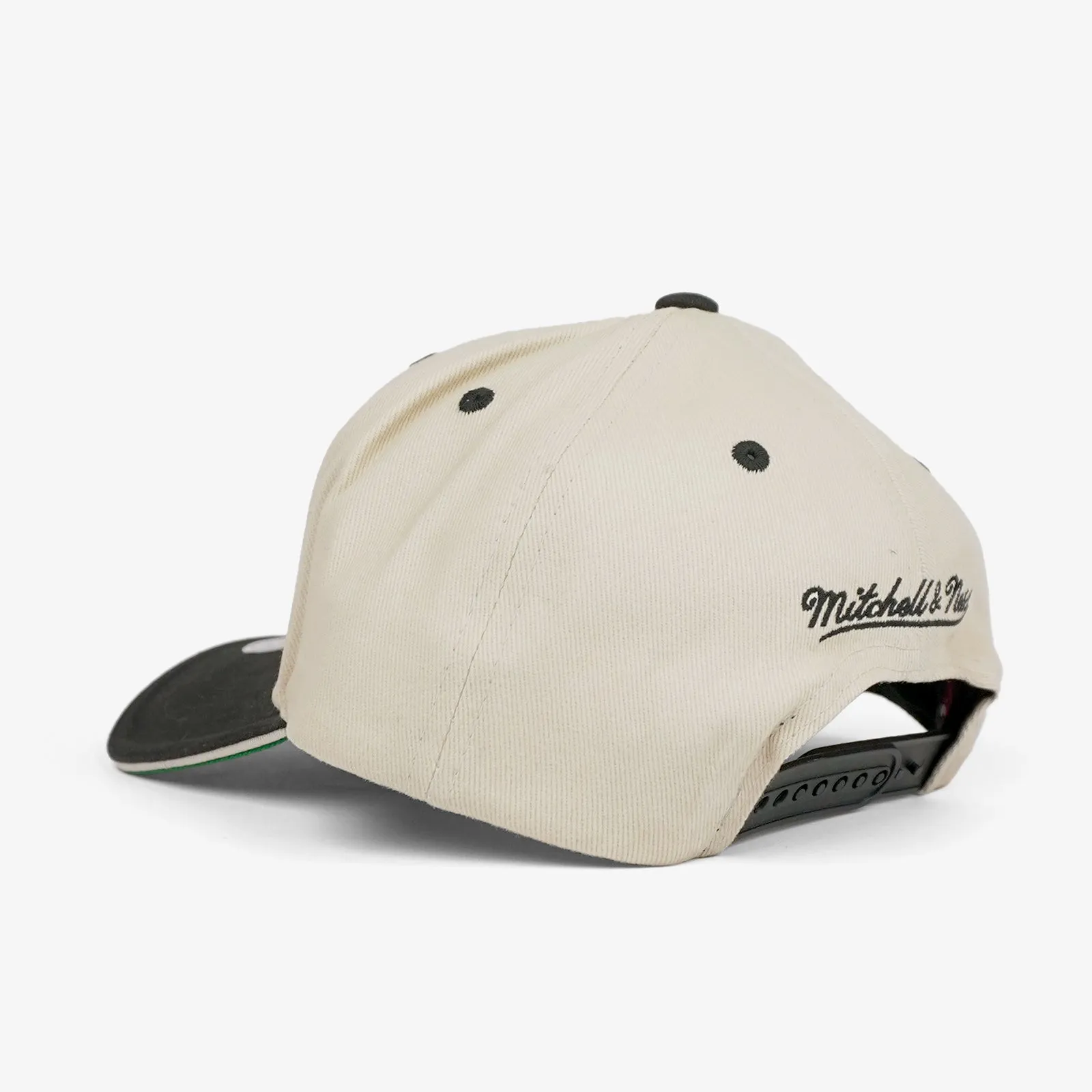 Chicago Bulls Off-Court Pro Crown Snapback - Unbleached