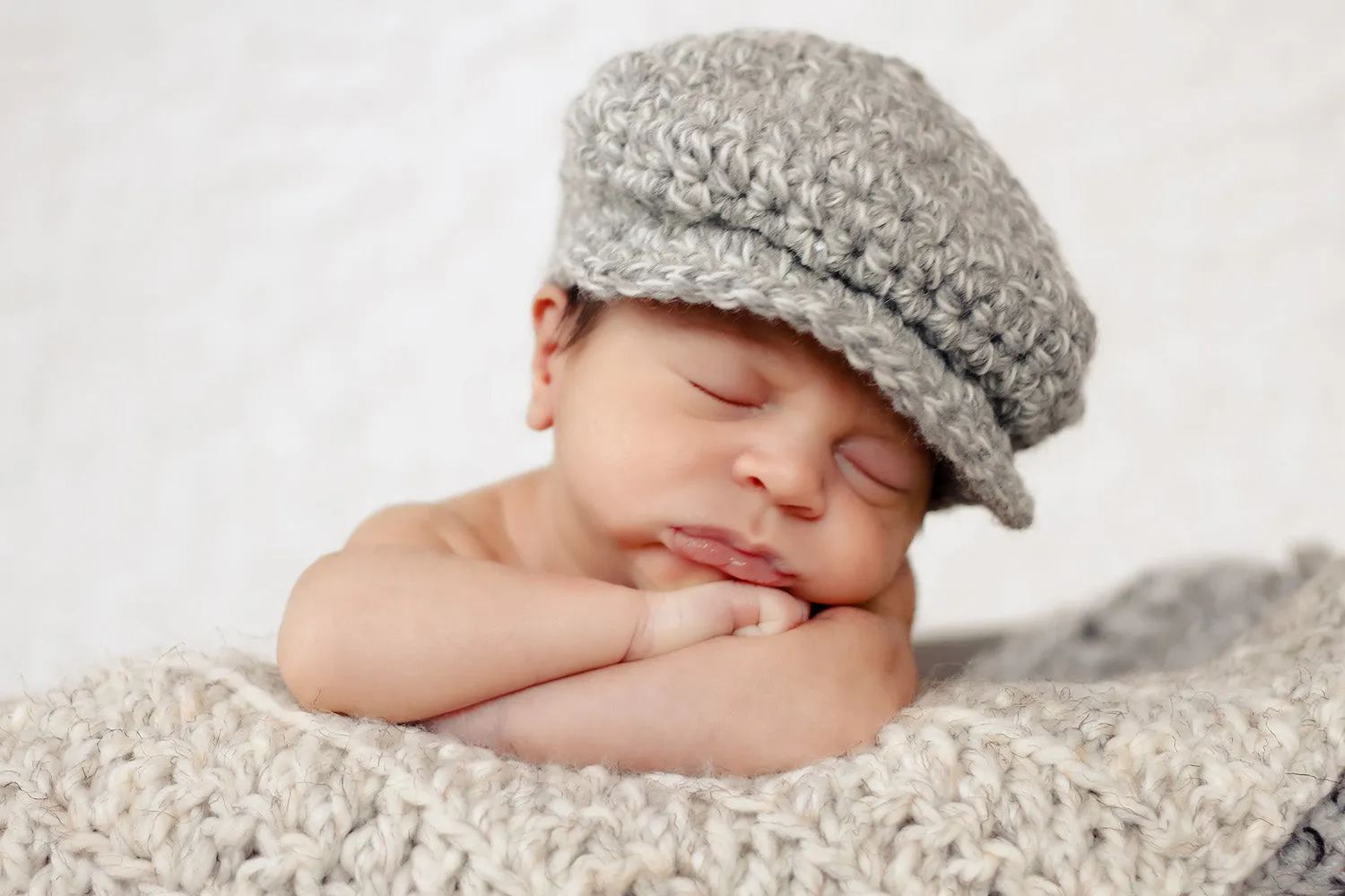 Gray & cream Irish wool newsboy hat