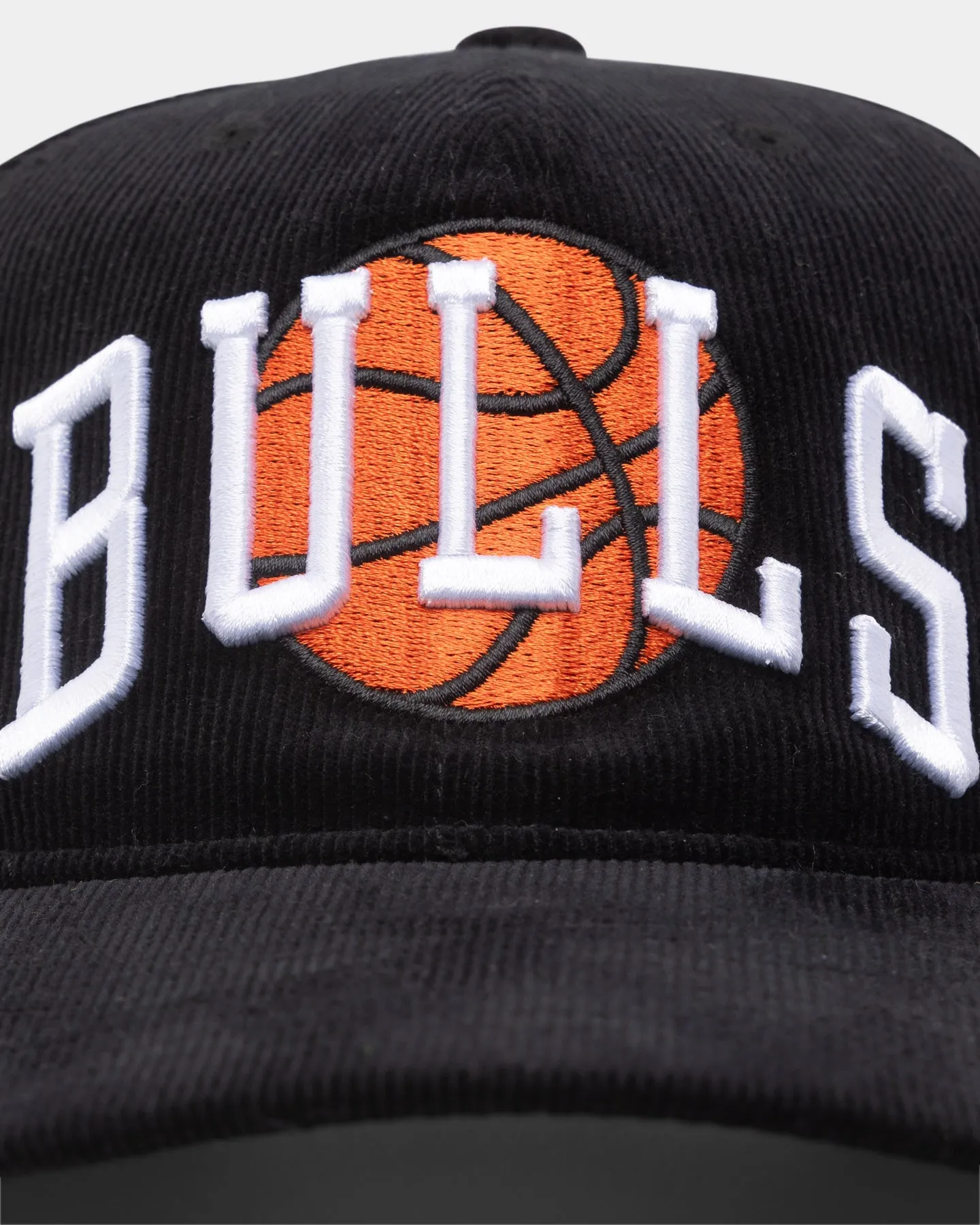 Mitchell & Ness Chicago Bulls 'Cord Arch' Dad Snapback Black