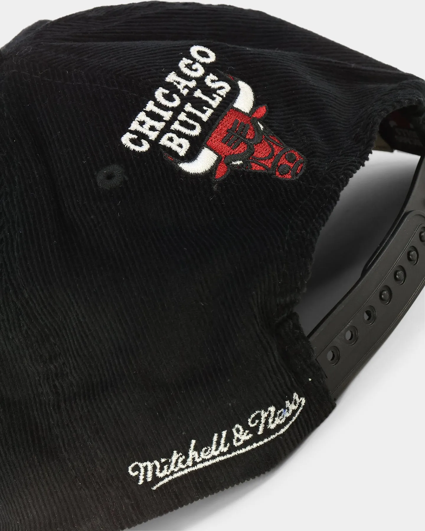 Mitchell & Ness Chicago Bulls 'Cord Arch' Dad Snapback Black