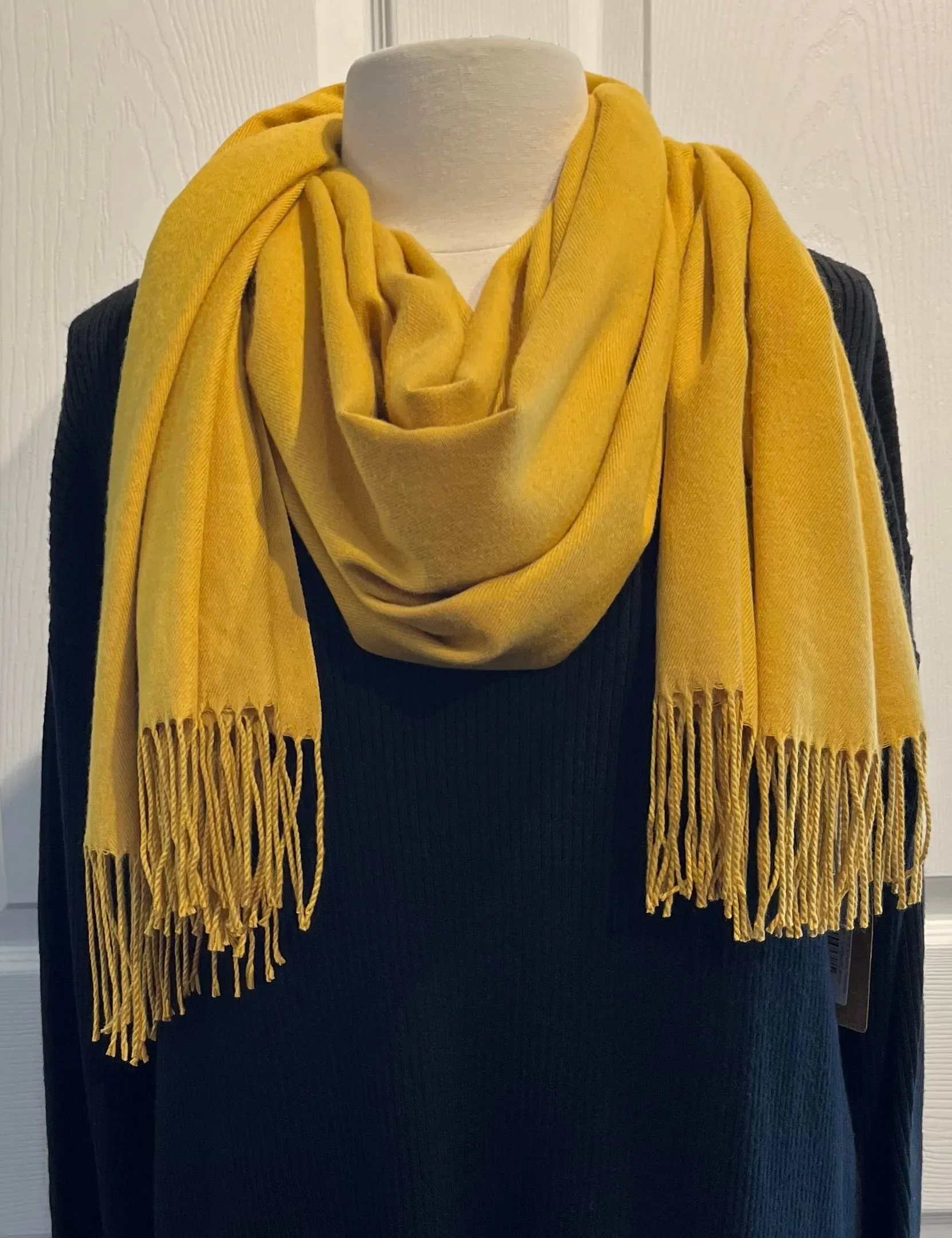 Mustard 100% Cashmere Restaurant Wrap/Scarf