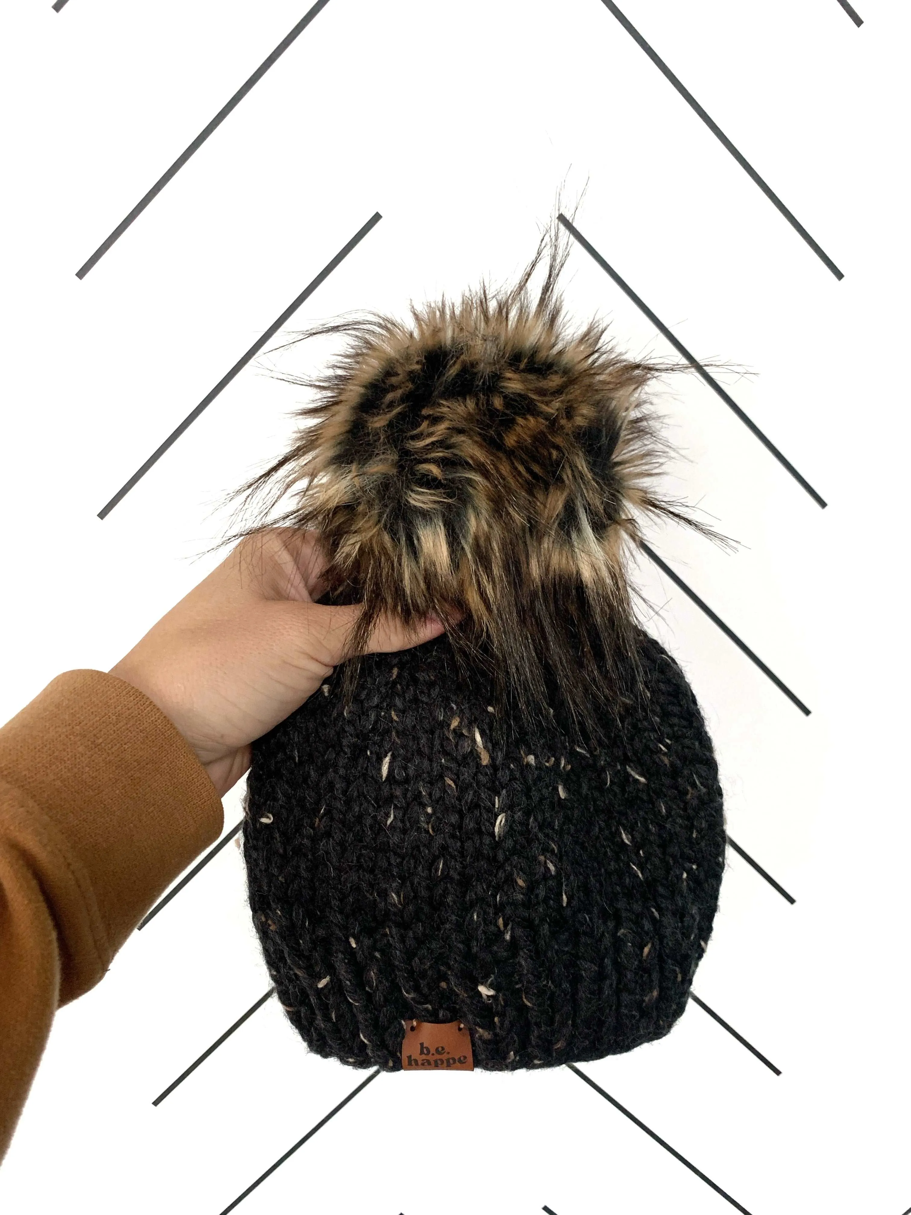 Toddler Solid Knit Pom Hat | Obsidian Black