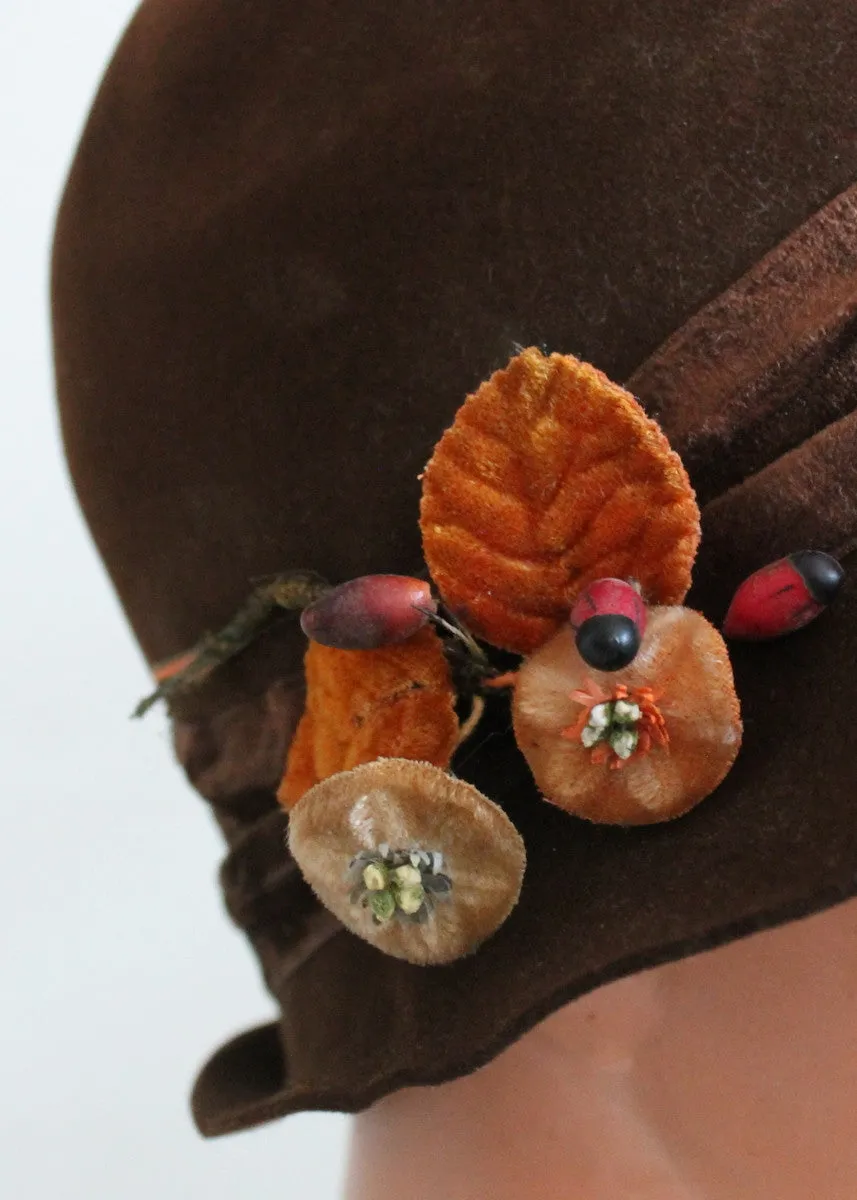 Vintage 1920s Fall Flowers Cloche Hat