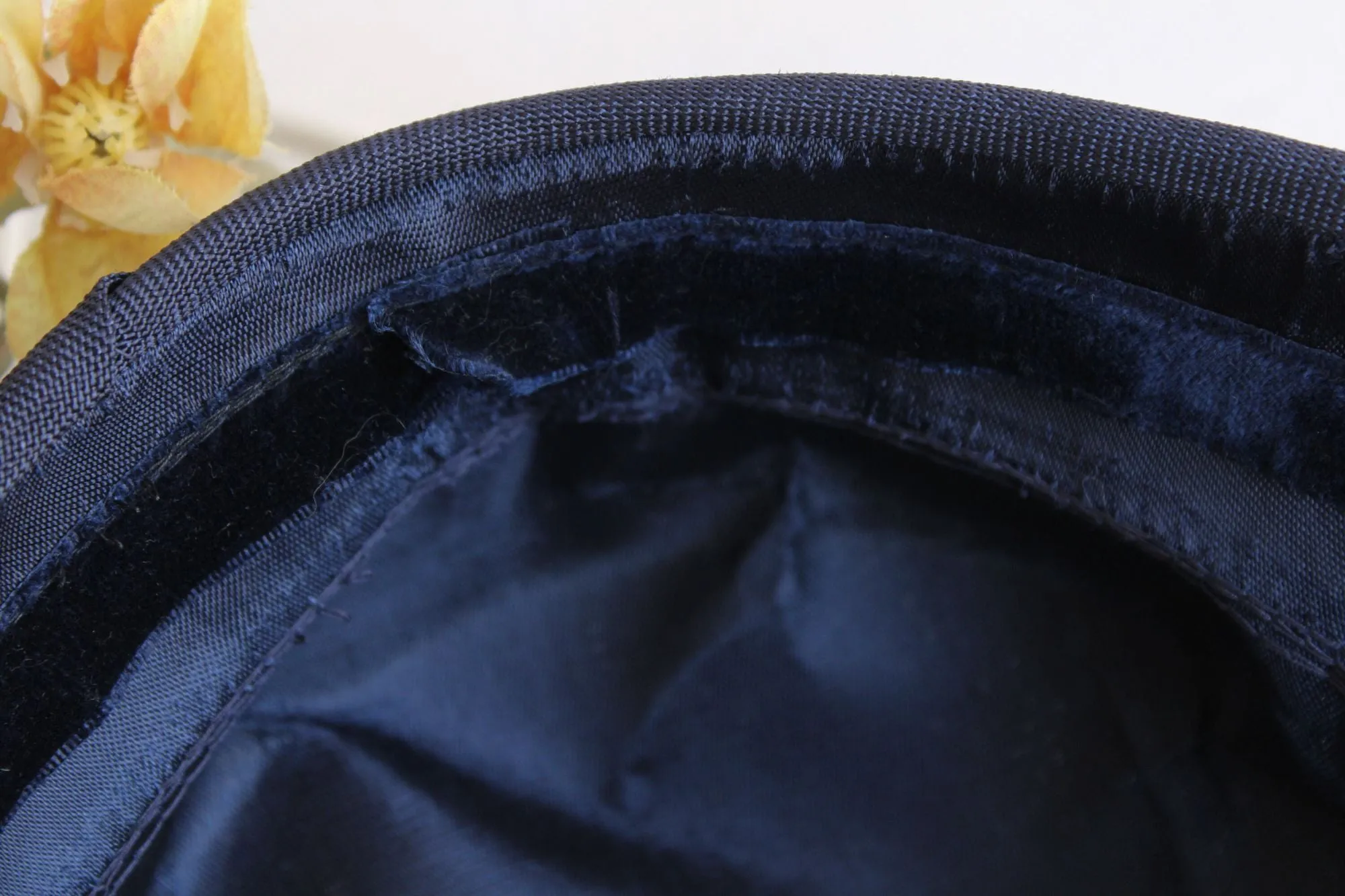 Vintage 1940s 1950's Navy Blue Silk and Velvet Cloche Hat